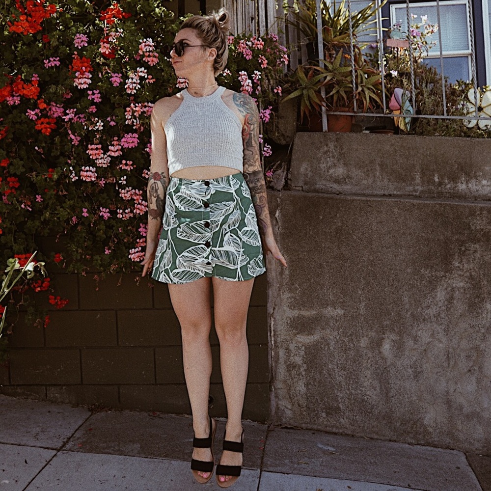 Femfetti leaf skirt